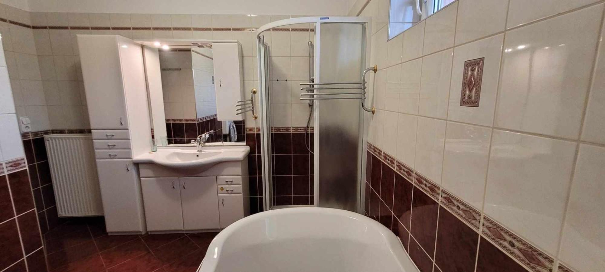 Hotel Aranypatko Fogado-Etterem Győrújbarát Exteriér fotografie